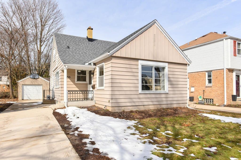 3 bedroom house for sale at 2515 N 71st St Wauwatosa - $295,000