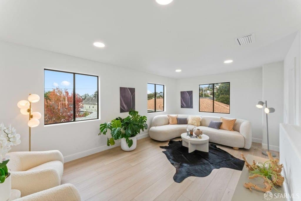 2 bedroom house for sale at 339 Monterey St Brisbane - $999,000