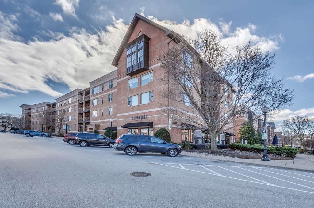 1 bedroom condo for sale at 935 Burlington Ave Unit 304 Downers Grove 60515 - $424,900