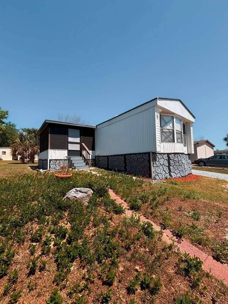 3 bedroom mobile home for sale at 15840 State Road 50 Lot 54 Clermont 34711 - $85,000