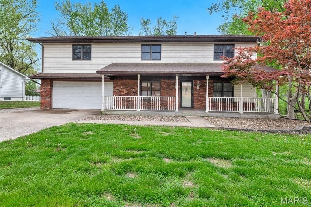 5 bedroom house for sale at 405 Junghans Dr Collinsville 62234 - $295,000