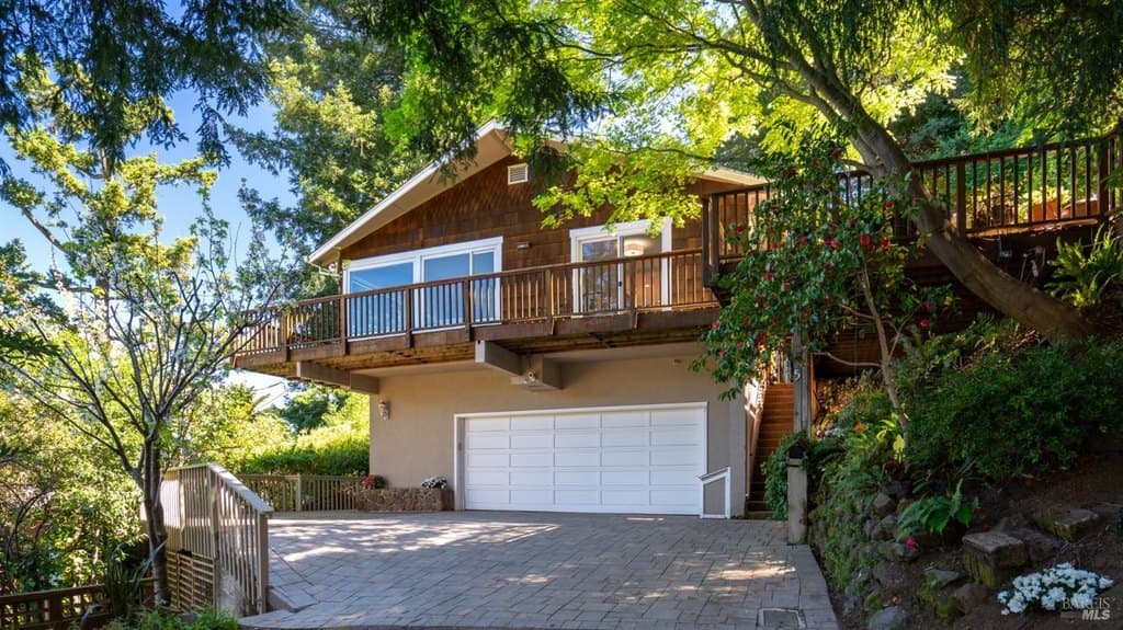 4 bedroom house for sale at 5 Viox Way San Rafael 94901 - $1,495,000