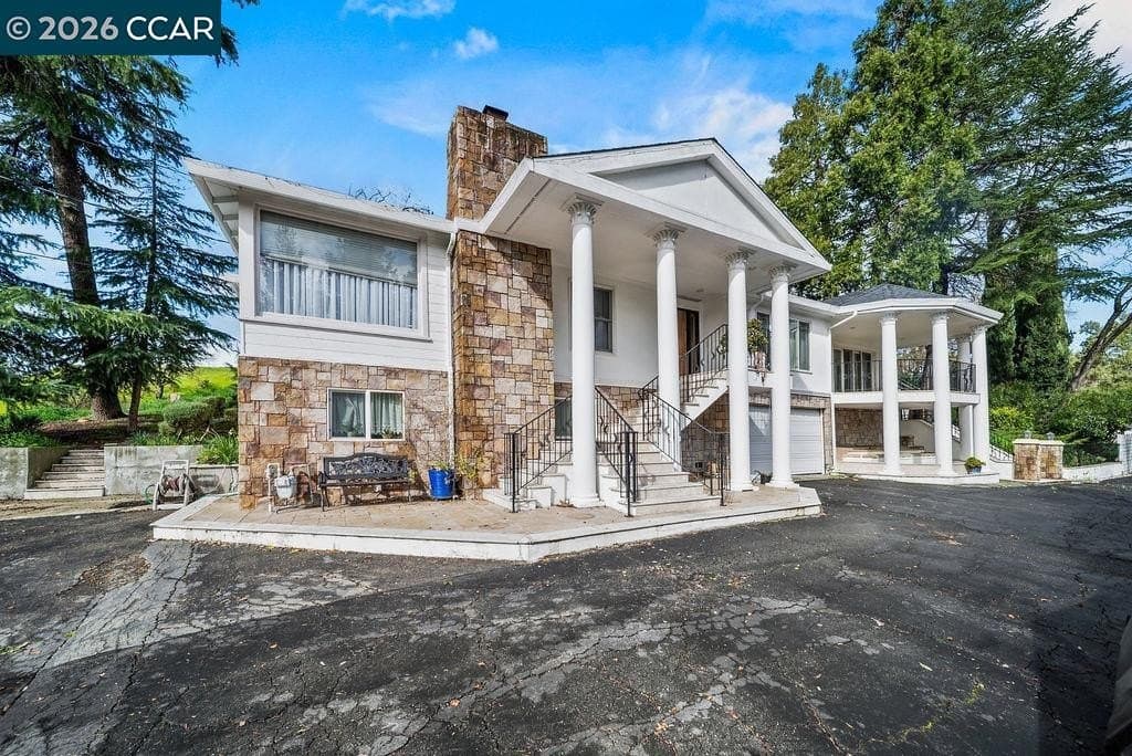 5 bedroom house for sale at 351 Montecillo Dr Castle Hill - $1,099,000
