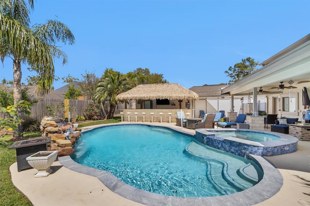 3 bedroom house for sale at 2108 Kildare Dr Pearland 77581 - $435,000