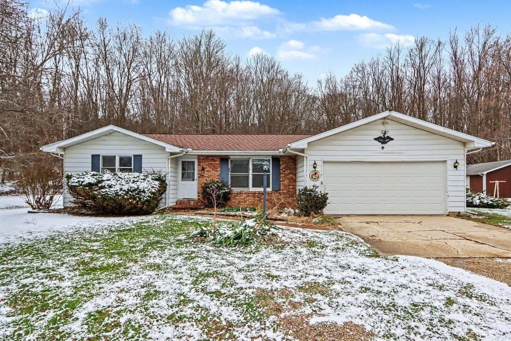 3 bedroom house for sale at 14789 E Augusta Dr Augusta - $250,000