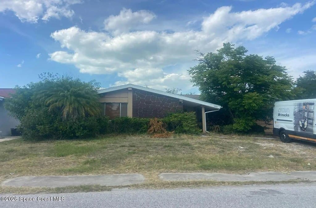 2 bedroom house for sale at 4011 Grayton Dr Beacon Square - $5,000