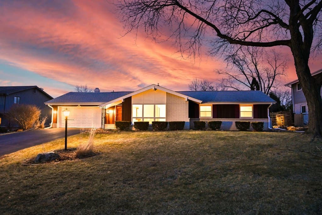 3 bedroom house for sale at 2868 N 118th St Wauwatosa - $389,900