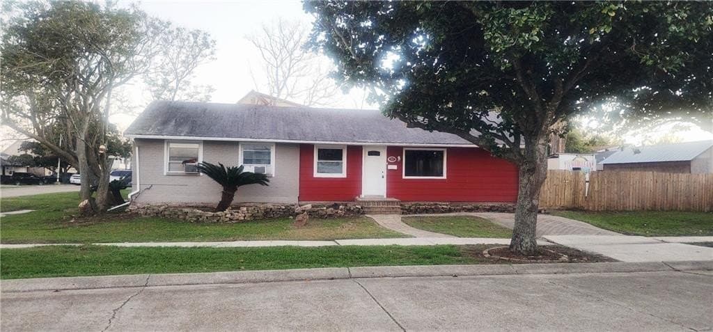 3 bedroom house for sale at 507 E Oglethorpe Pl Kenner 70065 - $149,000
