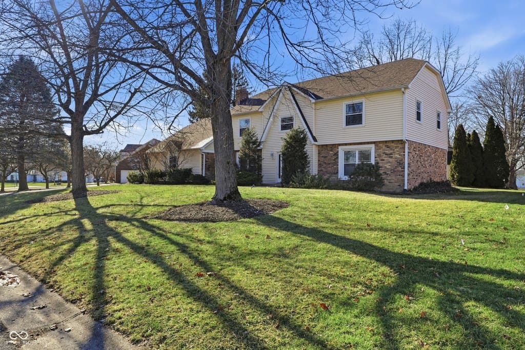 5 bedroom house for sale at 415 Oxford Dr Noblesville 46062 - $510,000
