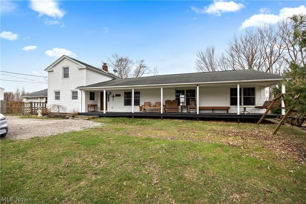 3 bedroom house for sale at 6635 Lake Ave Elyria 44035 - $279,900