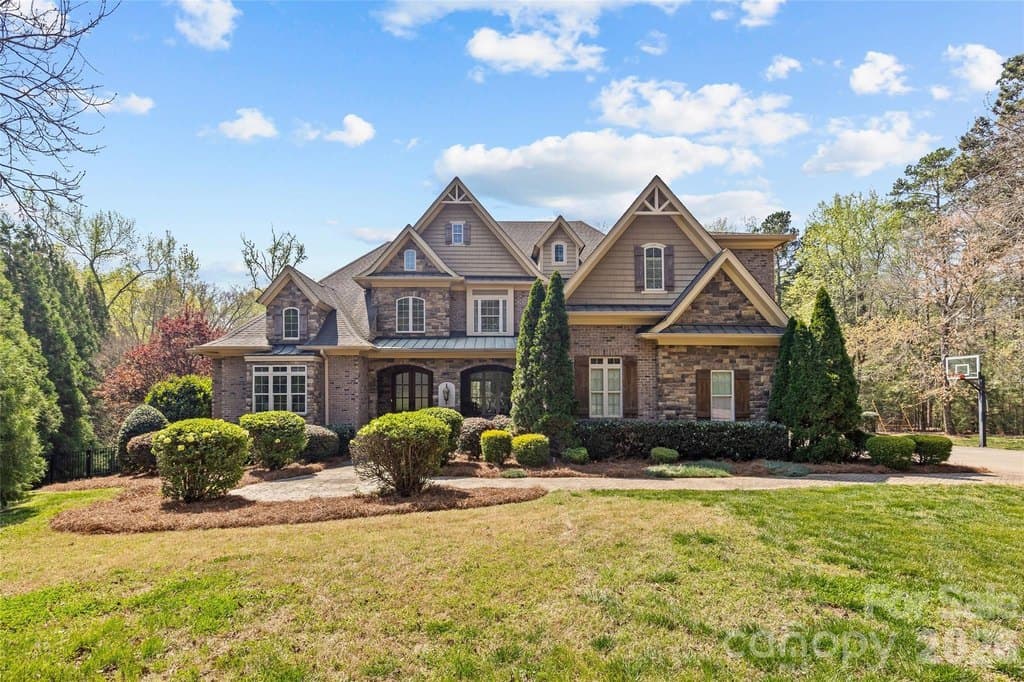 6 bedroom house for sale at 253 Old Post Rd Waxhaw 28173 - $1,795,000