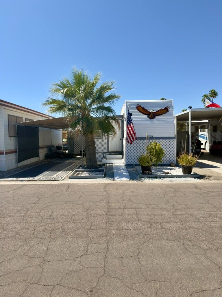2 bedroom mobile home for sale at 1960 E 32nd St Unit 617 Yuma 85365 - $16,000