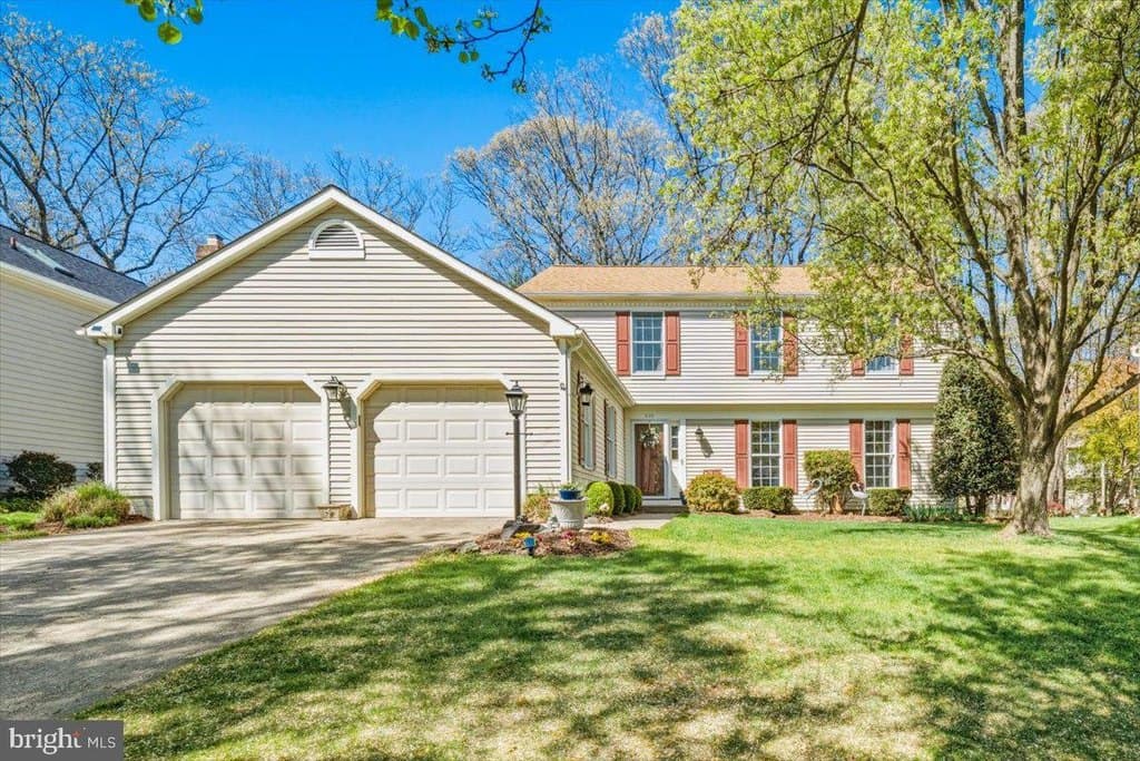 4 bedroom house for sale at 510 Fox Den Ln Millersville 21108 - $825,000