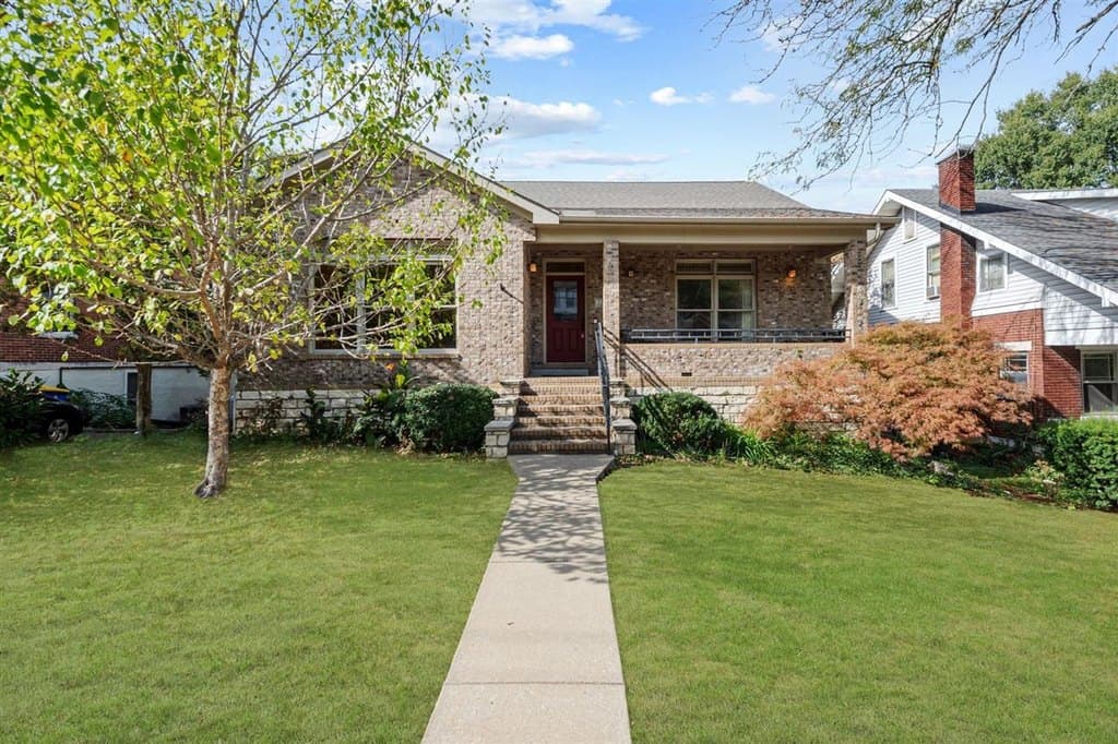 7 bedroom house for sale at 1231 Park St Bowling Green - $635,000