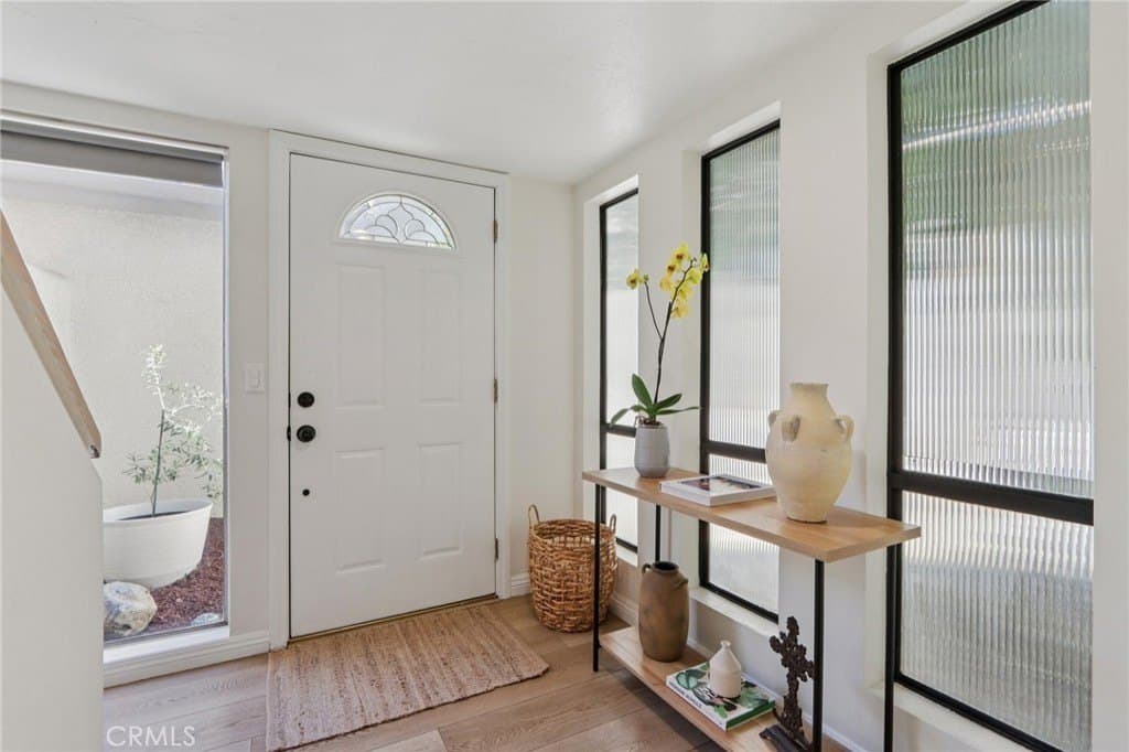 3 bedroom townhouse for sale at 29365 Calle Gaviota Murrieta 92563 - $500,000