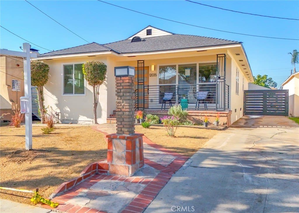3 bedroom house for sale at 12035 Ramona Ave Hawthorne 90250 - $1,099,900
