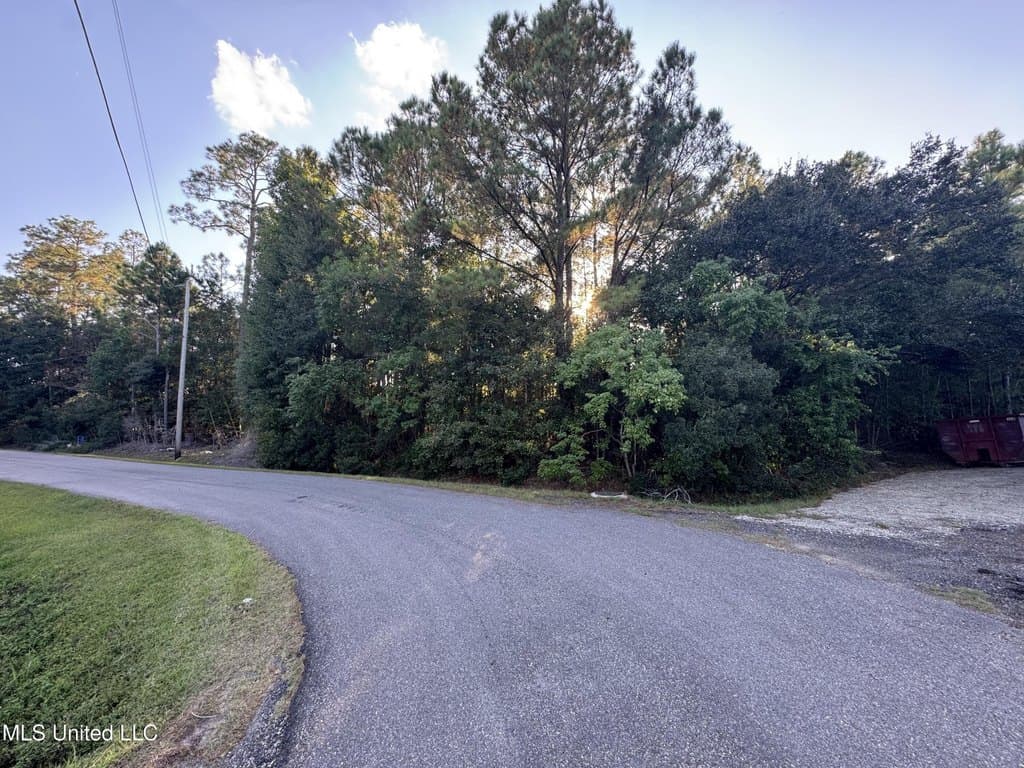 land for sale at 9079 Iris St Bay St. Louis - $12,000