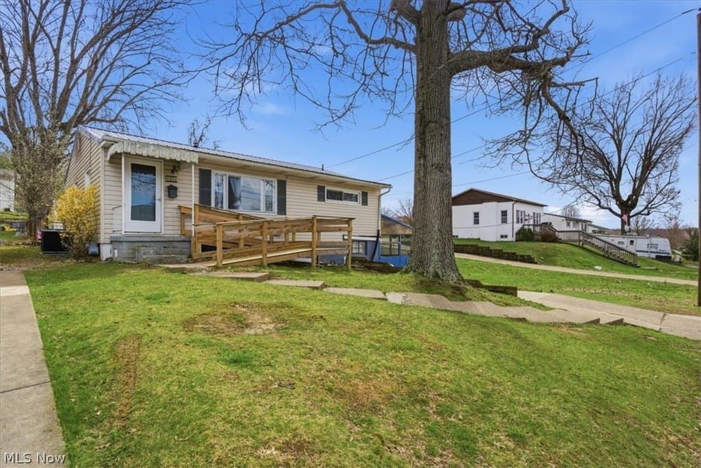 3 bedroom house for sale at 4406 Jefferson St Parkersburg 26104 - $175,000