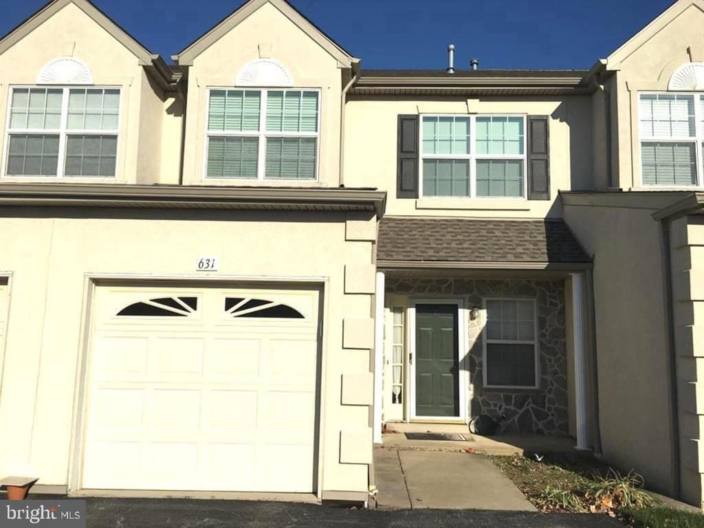 4 bedroom townhouse for sale at 631 Fawn Cir King of Prussia 19406 - $619,000