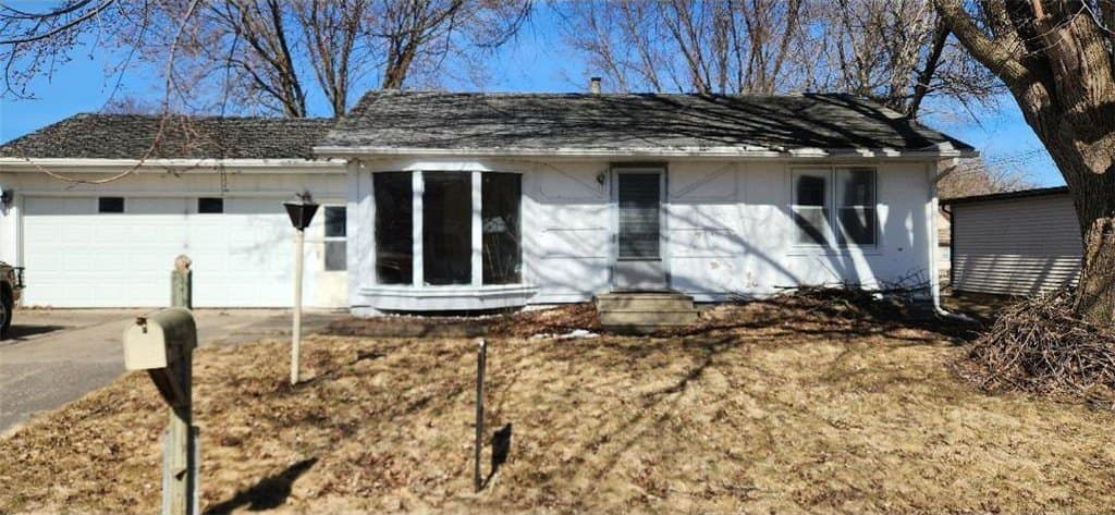 2 bedroom house for sale at 918 Plainview Ln Albert Lea - $54,900