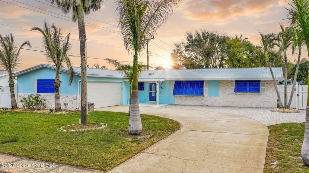 3 bedroom house for sale at 280 Lynn Ave Satellite Beach 32937 - $599,000
