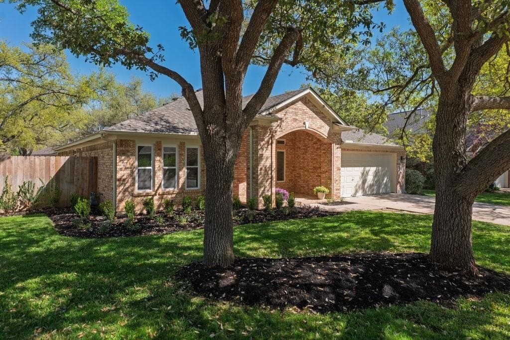4 bedroom house for sale at 1509 Warren Cv Cedar Park - $599,500