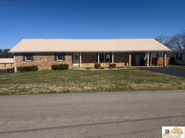 4 bedroom house for sale at 709 Greenview Dr Cave City - $269,000