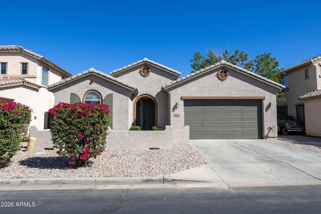 3 bedroom house for sale at 21072 E Stonecrest Dr Queen Creek 85142 - $405,000
