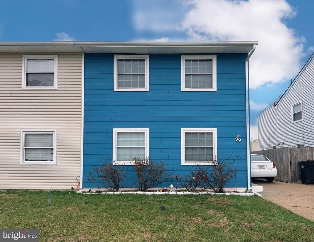3 bedroom townhouse for sale at 29 Hamal Ct Blackwood - $215,000