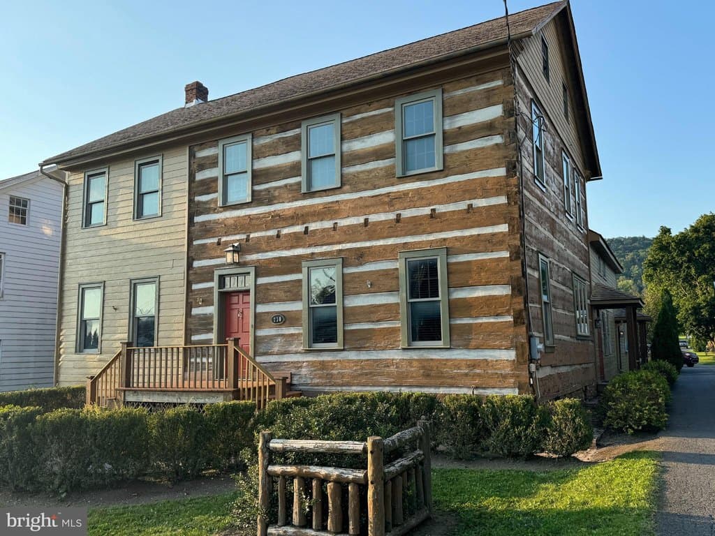 3 bedroom house for sale at 230 W Aaron Sq Aaronsburg - $429,000