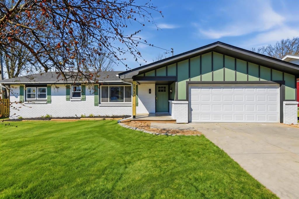 4 bedroom house for sale at 513 S Orchard Crest Ave Springfield 65802 - $275,000