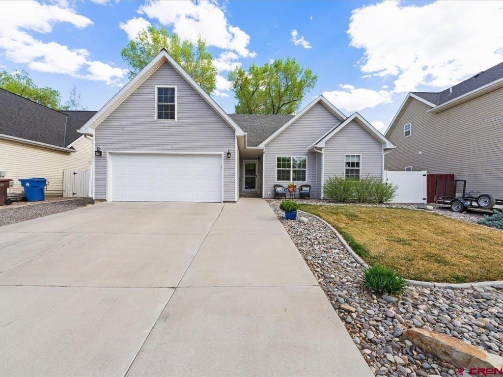 4 bedroom house for sale at 1416 Colonial Dr Montrose 81401 - $499,900