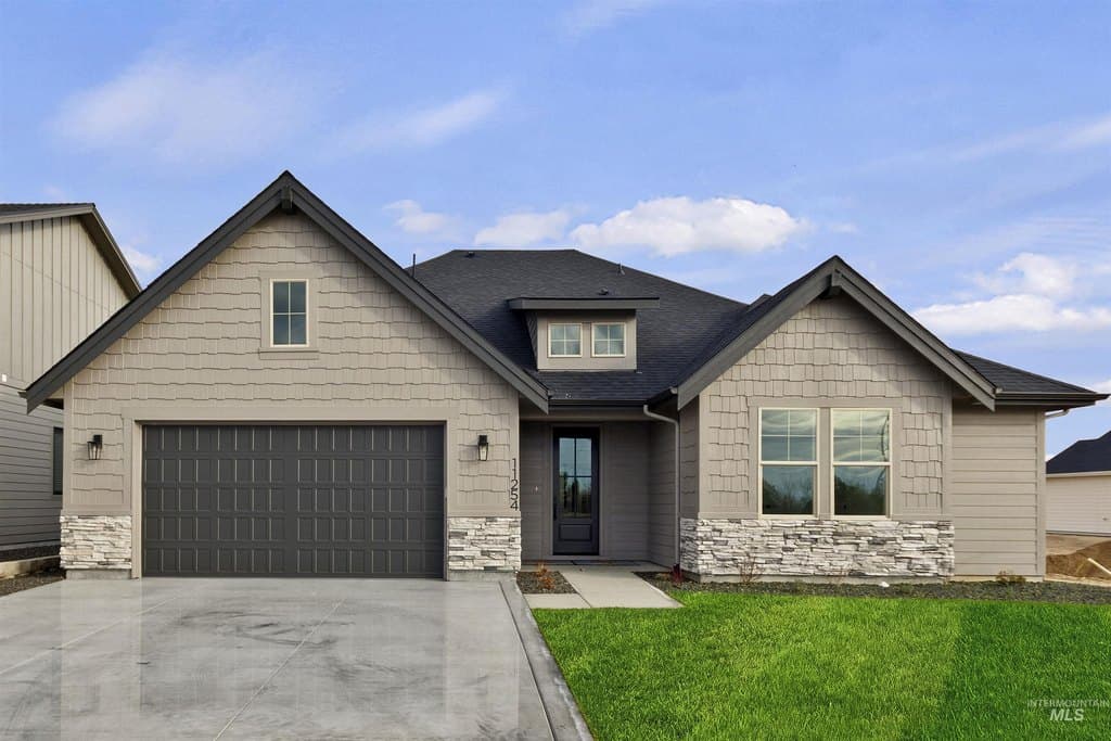 3 bedroom house for sale at 11381 W Lahinch Ln Kuna 83634 - $694,900