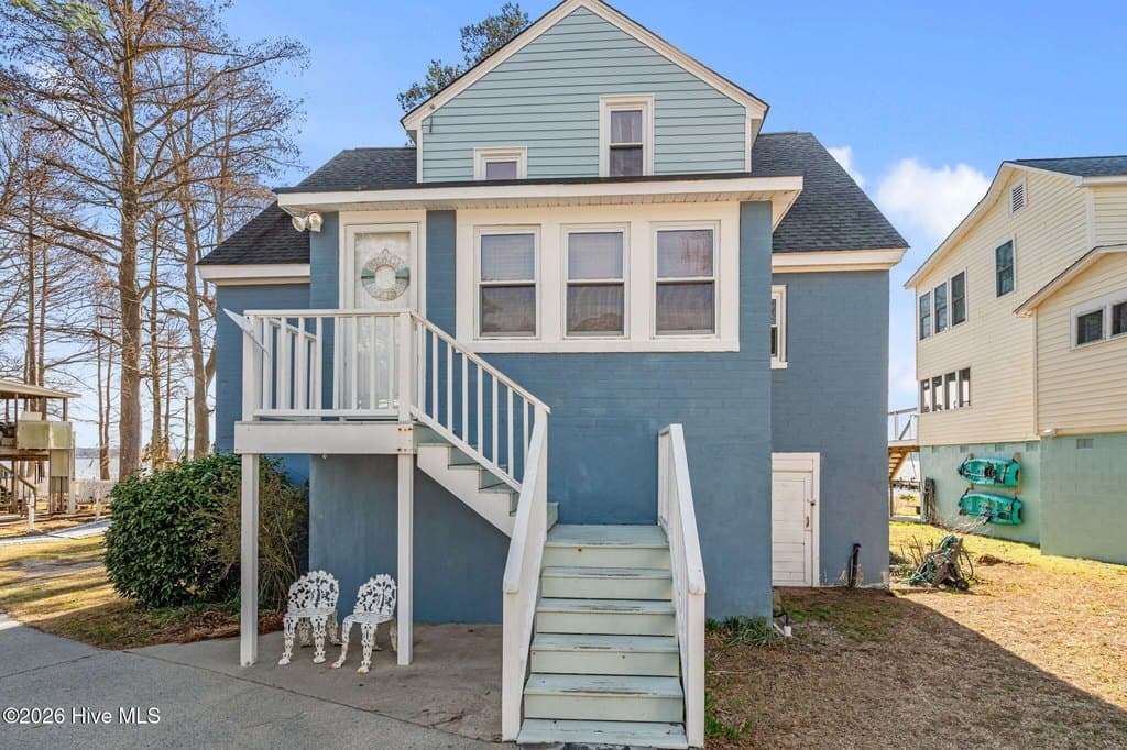 3 bedroom house for sale at 226 Shady Banks Beach Rd River Road - $534,000