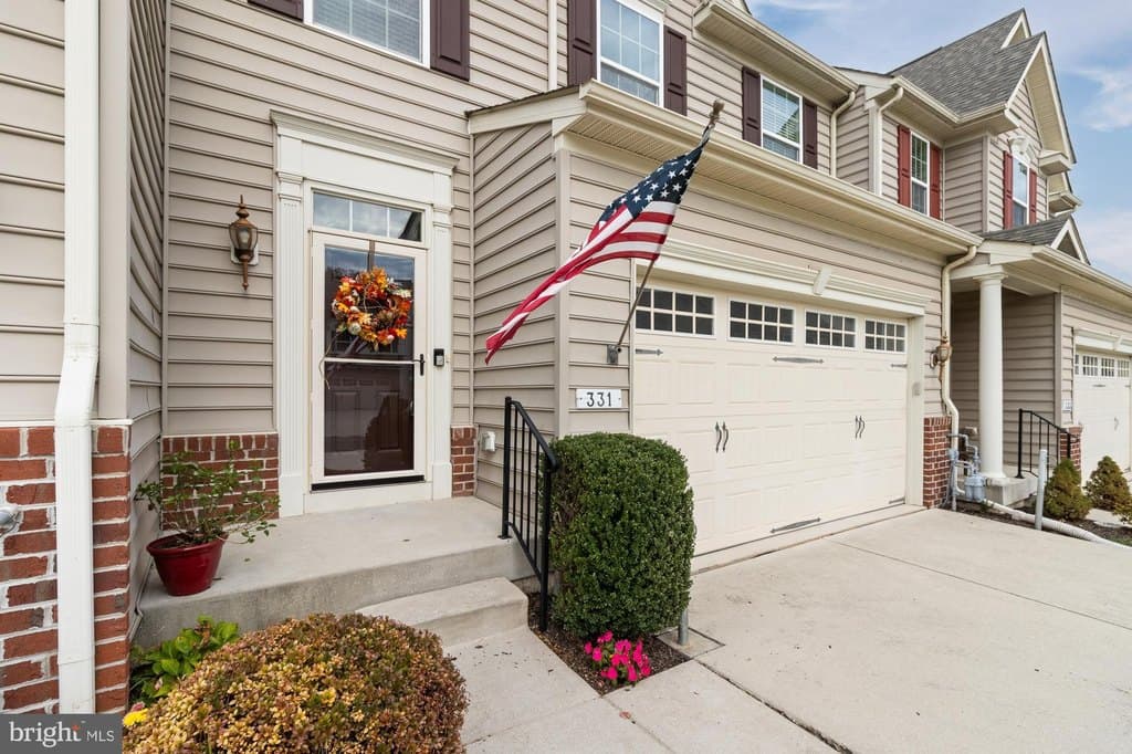 3 bedroom condo for sale at 331 Tufton Cir Fallston 21047 - $519,000