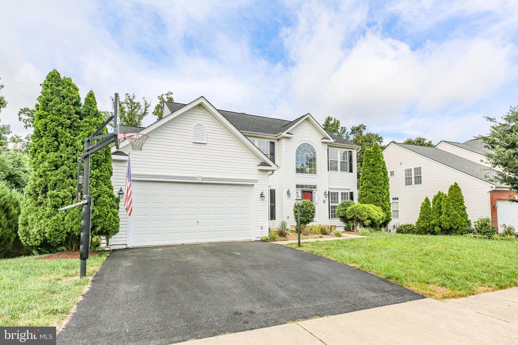 4 bedroom house for sale at 71 Riggs Rd Fredericksburg 22405 - $650,000