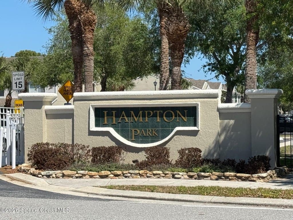 2 bedroom townhouse for sale at 1322 Hampton Park Ln Melbourne 32940 - $255,000