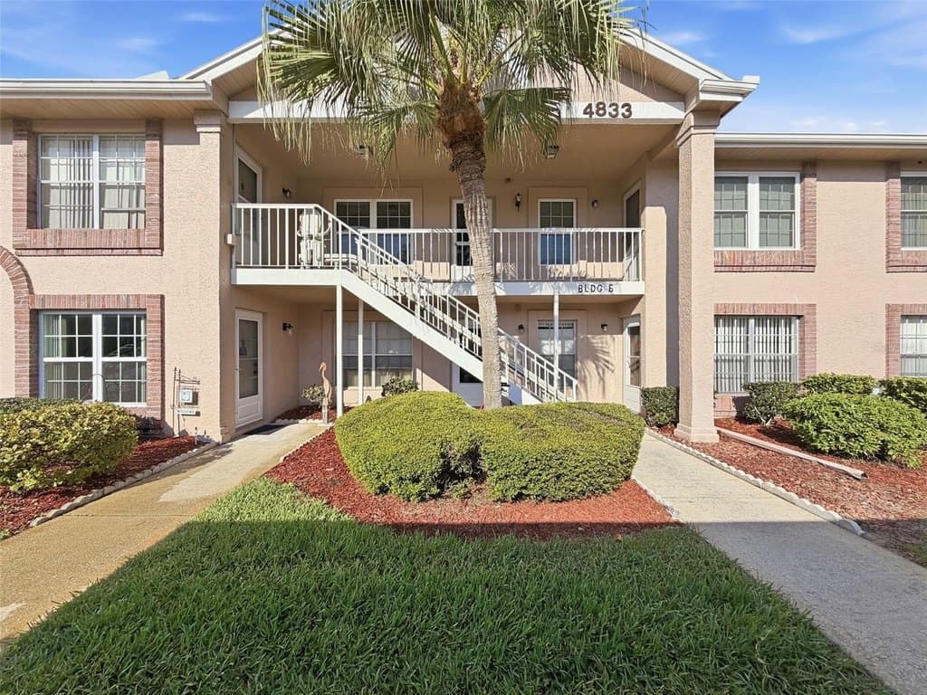 2 bedroom condo for sale at 4833 Myrtle Oak Dr Unit 12 New Port Richey 34653 - $172,000