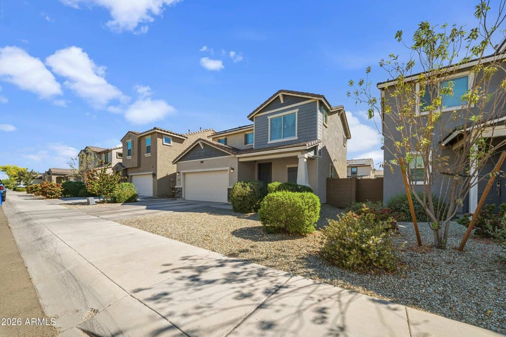 3 bedroom house for sale at 419 N 110th Dr Avondale 85323 - $385,000
