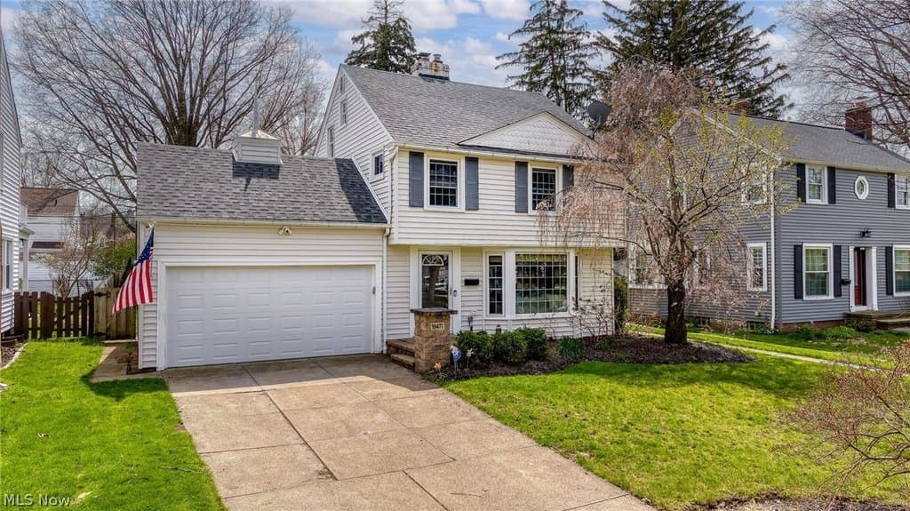 4 bedroom house for sale at 19477 Henry Rd Fairview Park 44126 - $399,900