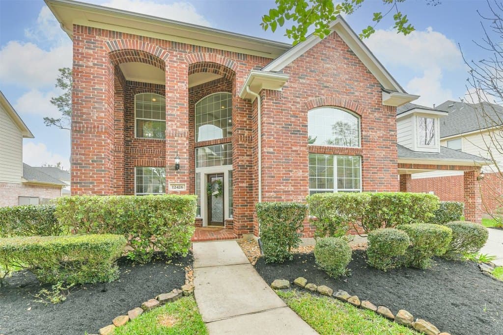 4 bedroom house for sale at 12426 Cedar Breaks Ct Atascocita - $429,000