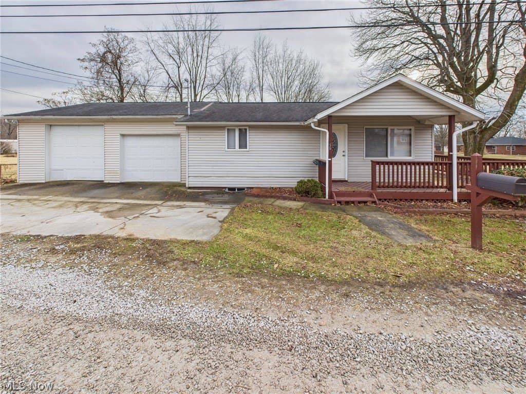 2 bedroom house for sale at 56 N Meadowlark Dr Boaz - $180,000