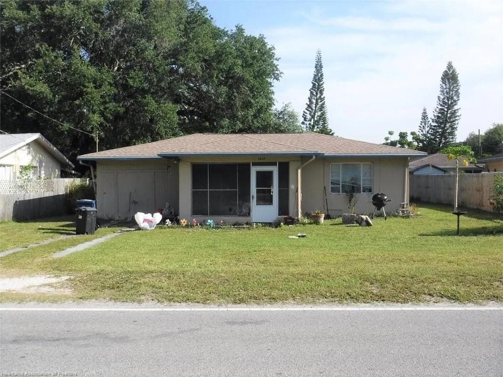 2 bedroom house for sale at 1625 51st Ave E Bradenton - $5,000