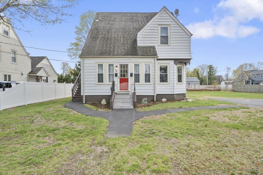3 bedroom multi-family for sale at 57 Battery St Abington - $599,900