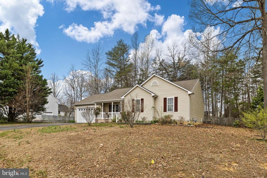 3 bedroom house for sale at 3700 Alberta Dr Fredericksburg 22408 - $449,900
