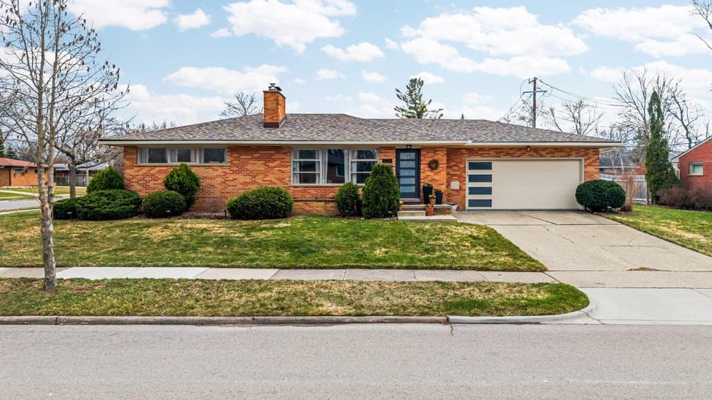 3 bedroom house for sale at 1701 Hanover Rd Ann Arbor - $525,000