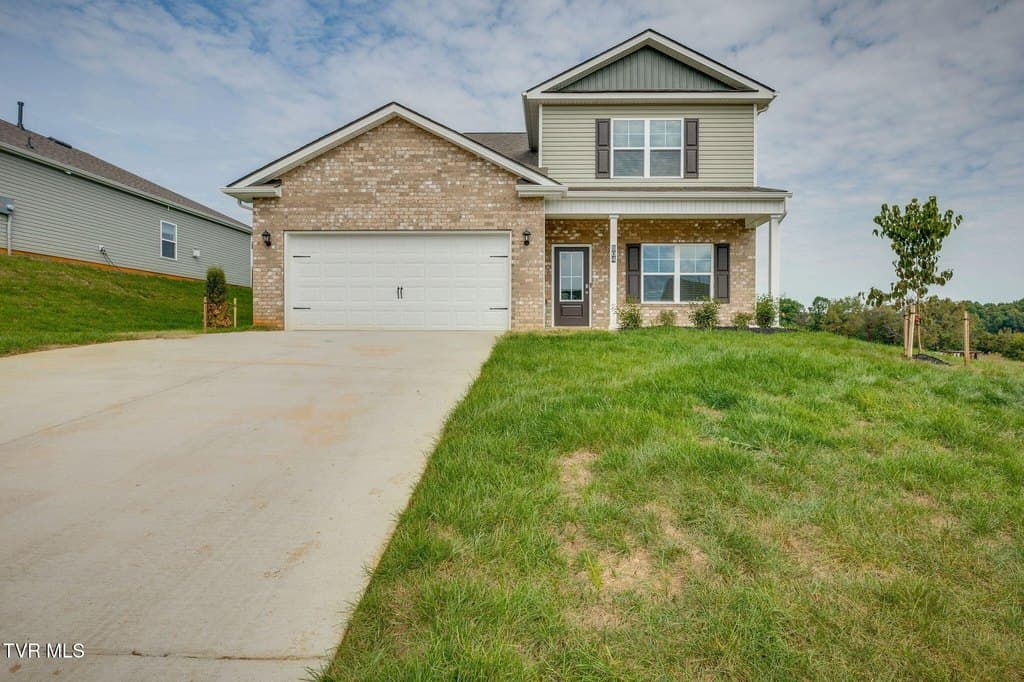 5 bedroom house for sale at 804 Pinhoti St Johnson City 37604 - $549,900