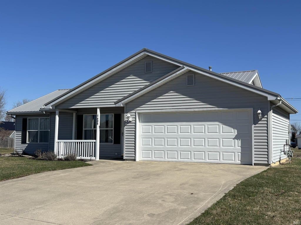 3 bedroom house for sale at 1605 Greenfield Ln Bluffton - $229,900