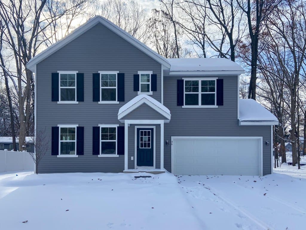 3 bedroom house for sale at 36 Manley Ave Beechwood - $389,900