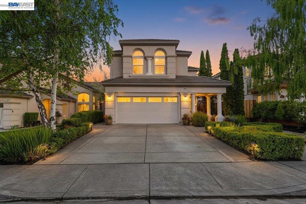 5 bedroom house for sale at 7900 Pineville Cir Castro Valley - $1,700,000